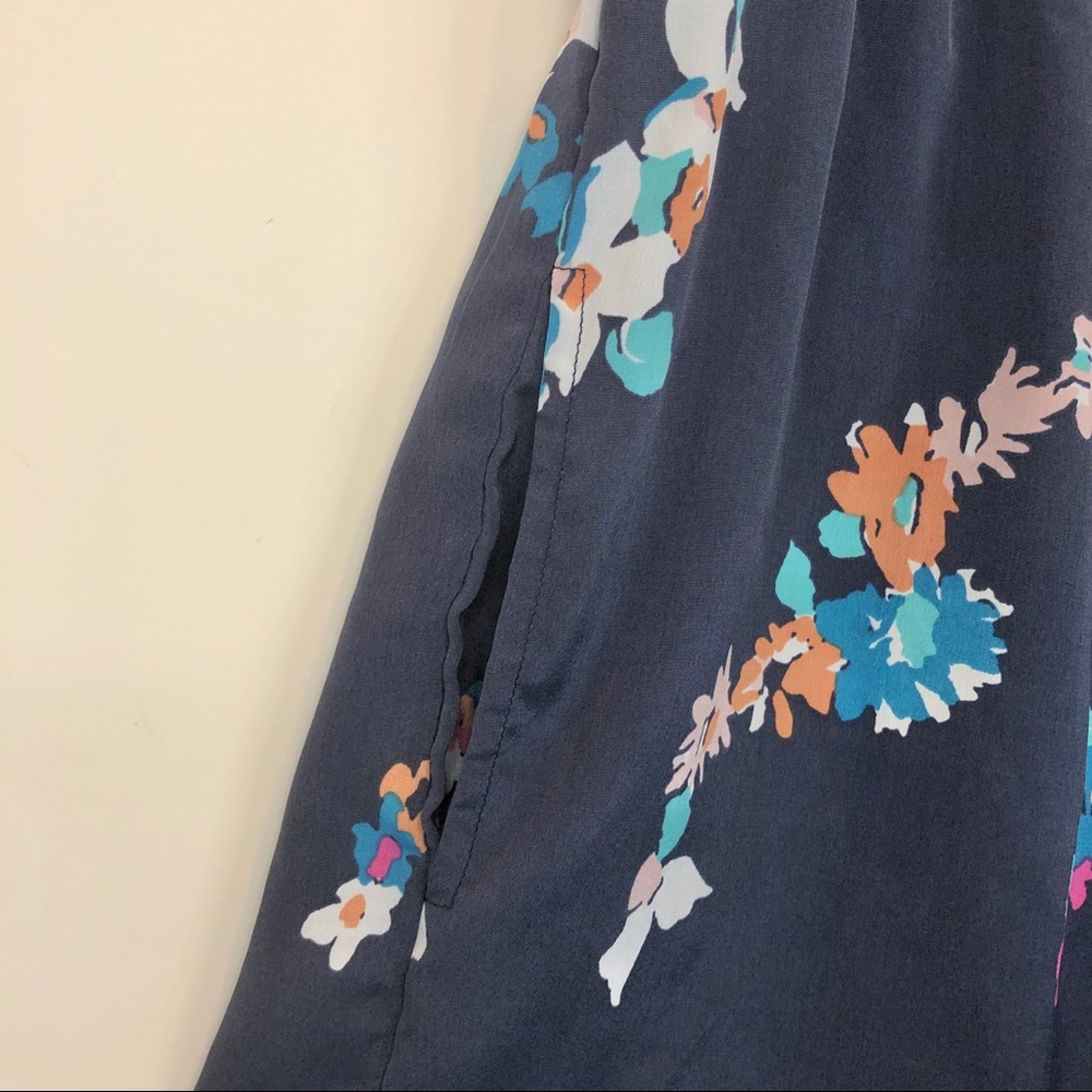 AMERICAN EAGLE 🦅 sz. 6 navy floral romper - Picture 4 of 7